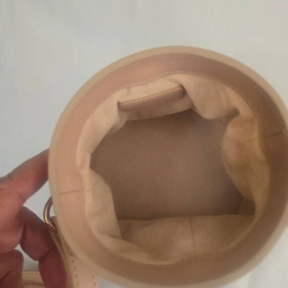 Ora Era Nude Milkcan Leather Crossbody Bag, NWOT - Picture 9 of 11